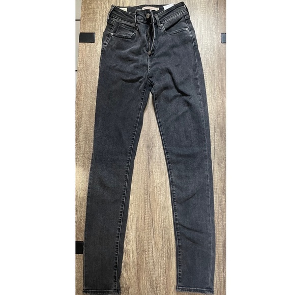 LEVI’S 721 HIGH RISE SKINNY WOMEN'S JEANS - Picture 2 of 3